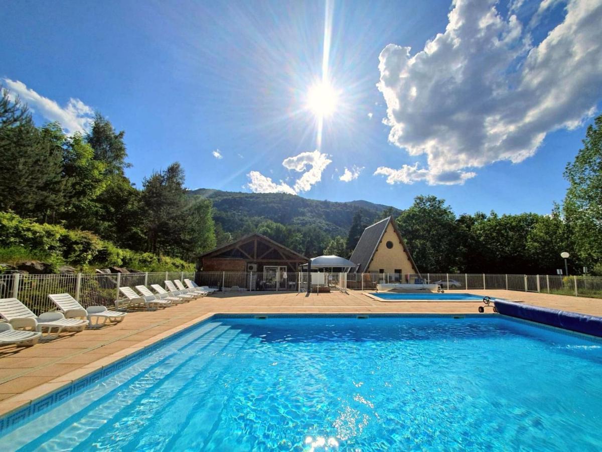 Village De Chalets Et Camping La Pierre De L'Aigle La Breole Exterior photo